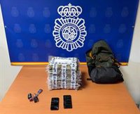 Detenido un trabajador del Puerto de Algeciras (Cádiz) que portaba una maleta con once kilos de hachís