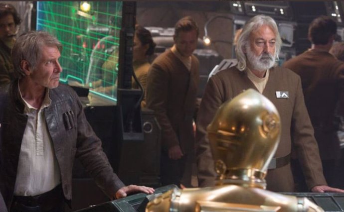 Andrew Jack junto a Harrison Ford en Star Wars: El despertar de la Fuerza