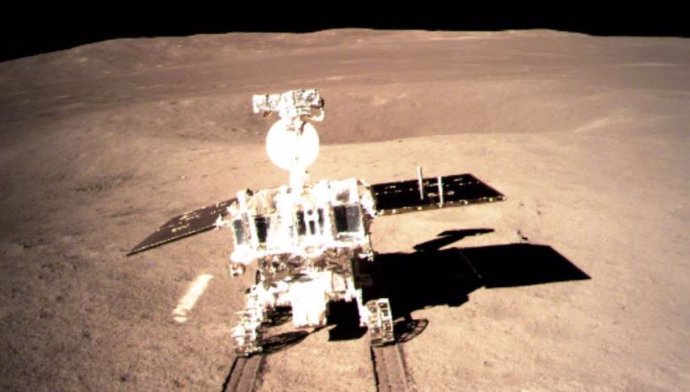 El rover chino recorre otros 25 metros en la cara oculta de la Luna