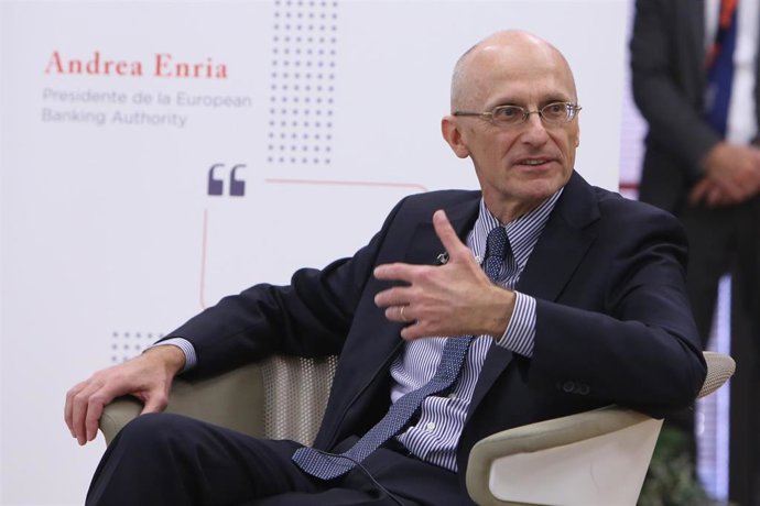 El presidente de la Autoridad Bancaria Europea, Andrea Enria, habla del sector bancario en un acto organizado por el Instituto Español de Banca y Finanzas y CUNEF. 