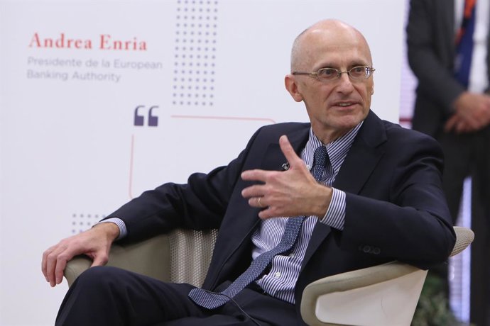El presidente de la Autoridad Bancaria Europea, Andrea Enria, habla del sector bancario en un acto organizado por el Instituto Español de Banca y Finanzas y CUNEF. 