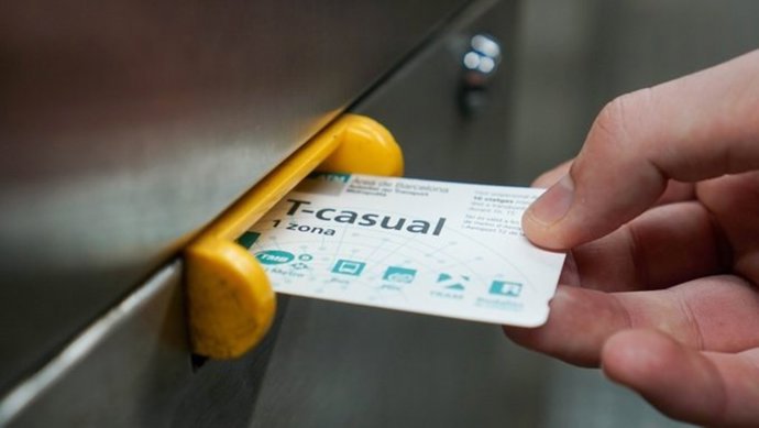 Validación de un billete de Metro