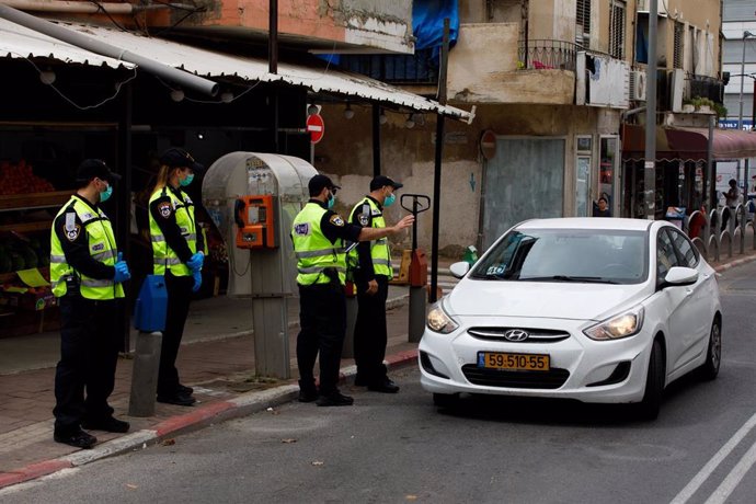 Control policial en Bnei Brak
