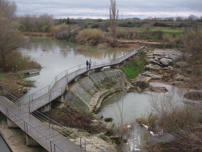 Foto de archivo del azud del río Guadalope en Alcañiz.