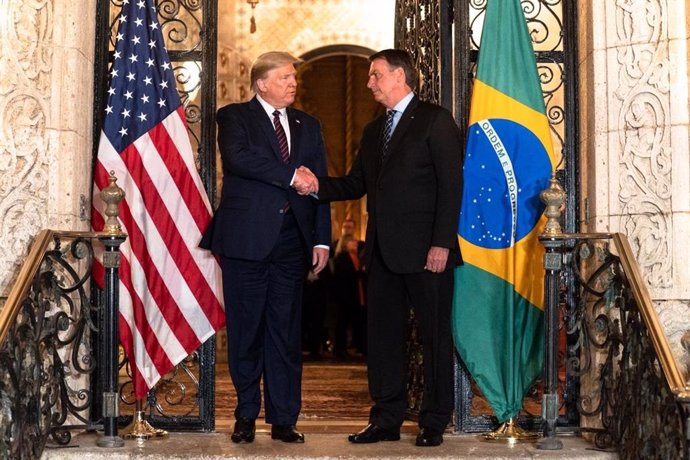 Los presidentes de Estados Unidos, Donald Trump, y Brasil, Jair Bolsonaro