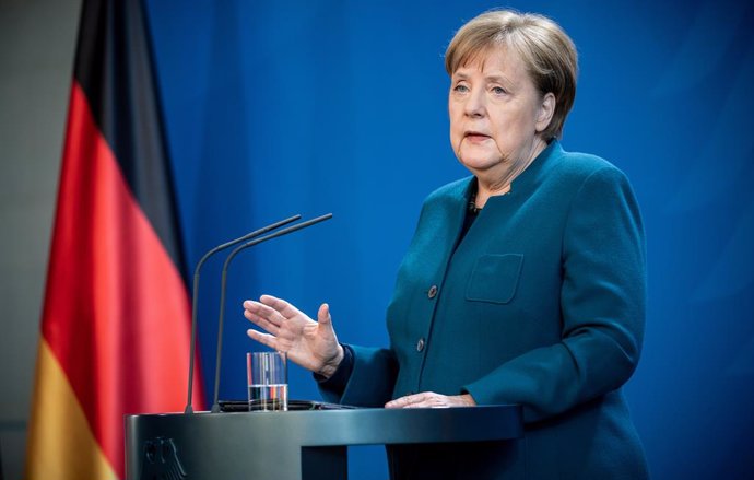 Coronavirus.- Merkel acuerda con los gobernadores regionales prorrogar las medid