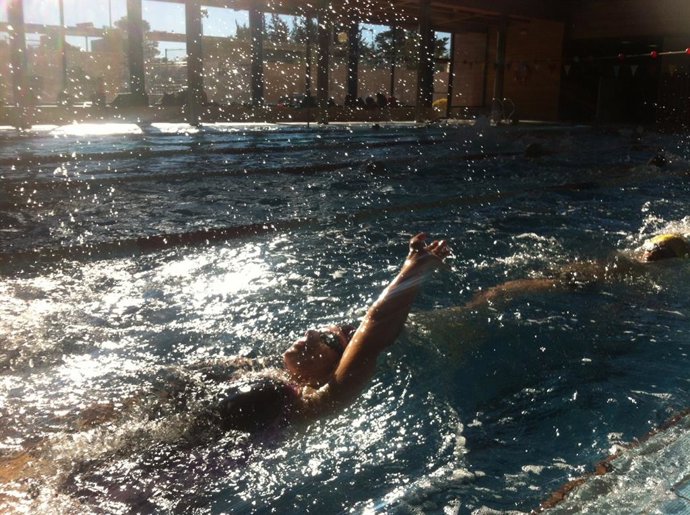 Piscina climatizada, natación