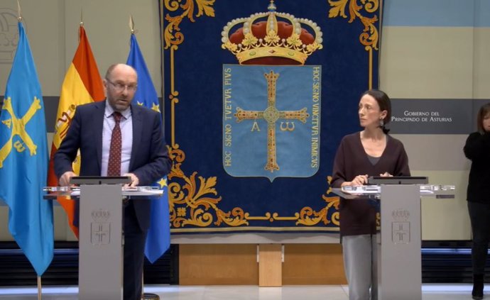Juan Cofiño y Melania Álvarez conmparecen tras el consejo de Gobierno.