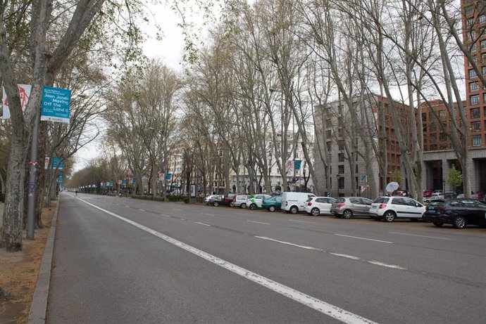 Paseo del Prado, sin tráfico durante el estado de alarma 