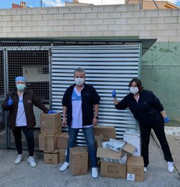 Entrega de suministros sanitarios UCM-Fundación Requena a las Residencias de Mayores Comunidad Madrid