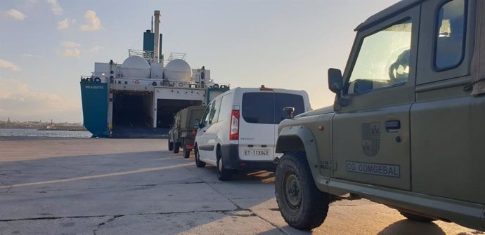 Una unidad de la Comandancia General de Baleares embarca hacia Ibiza para desinfectar una residencia
