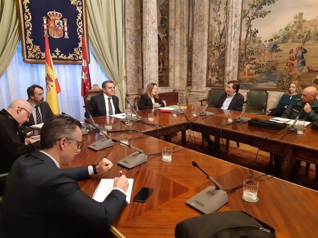 El delegado del Gobierno en Madrid, José Manuel Franco, durante la constitución del Centro de Coordinación para aplicar los criterios de actuación dispuestos en el Real Decreto de estado de alarma.