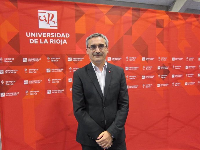 Rector de la UR, Julio Rubio