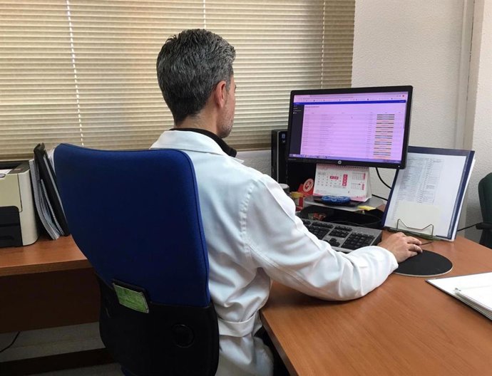 El Área de Gestión Sanitaria Sur desarrolla el seguimiento proactivo de 47 centros sociosanitarios