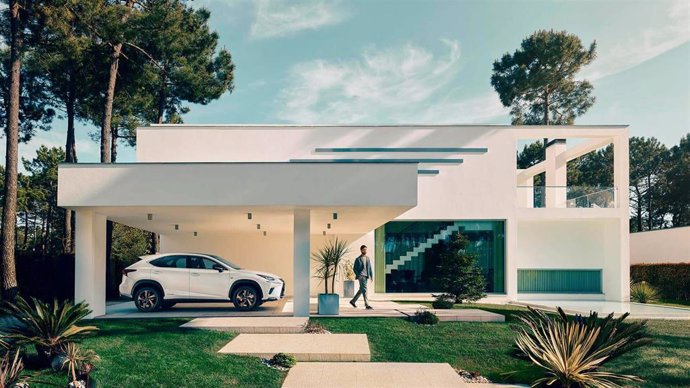 Lexus crea la plataforma Desde casa, seguimos contigo