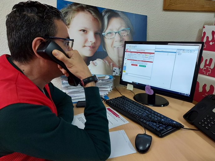 Trabajador de Cruz Roja 