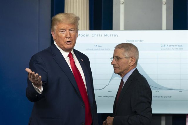 Donald Trumo y Anthony Fauci