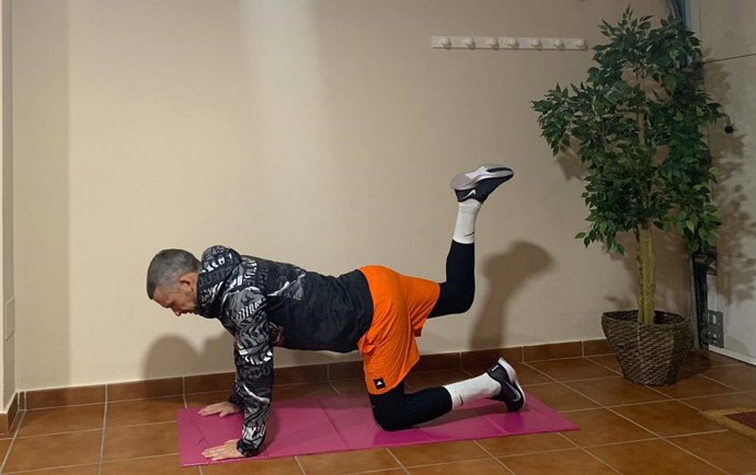 Clases virtuales de gimnasia del Ayuntamiento de Estepona para los usuarios de su escuelas deportivas municipales