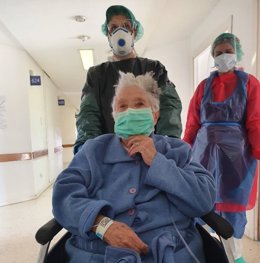 Paciente con coronavirus de 97 años que ha recibido el alta médica en Soria.