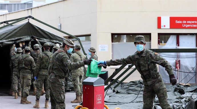 Militares en labores de lucha contra el coronavirus