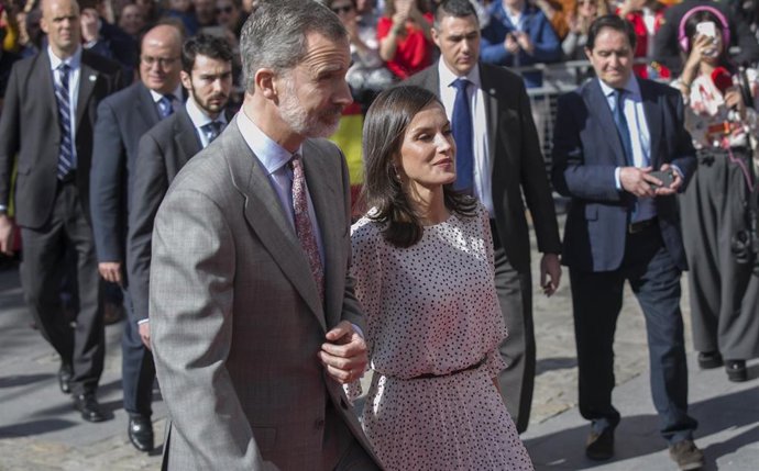 Los Reyes Felipe VI y doña Letizia en  la parroquia de Nuestra Señora de la Asunción con motivo del Año Jubilar Mariano del Rocío Almonte (Huelva) a 14 de febrero del 2020
