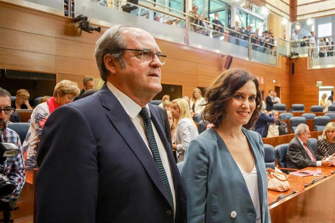 Imagen de recurso dEe portavoz del PSOE en la Asamblea de Madrid, Ángel Gabilondo y la presidenta de la Comunidad de Madrid, Isabel Díaz Ayuso, durante un Pleno de la Asamblea.