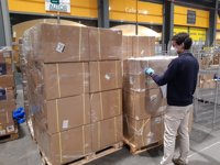 Madrid comienza a recibir los 206.400 test de detección del Covid-19 del Gobierno central