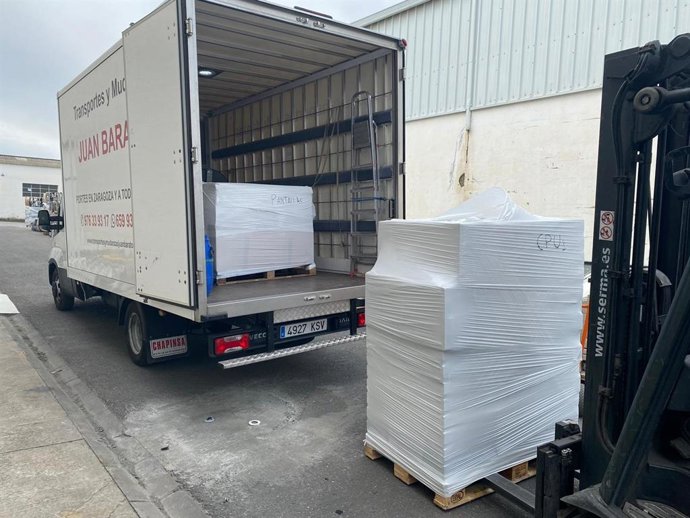 La empresa Wipedata dona ordenadores al Gobierno de Aragón para favorecer la educación a distancia durante la crisis del coronavirus.