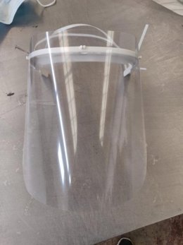 Fabricación de viseras de protección.