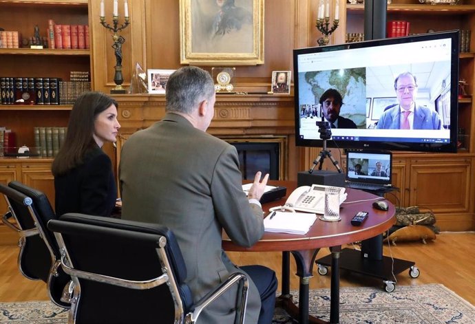 Videoconferencia de los Reyes con representantes del sector hotelero