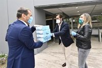 La Junta reparte 150.000 mascarillas entre taxistas, VTC, metros y transporte por carretera