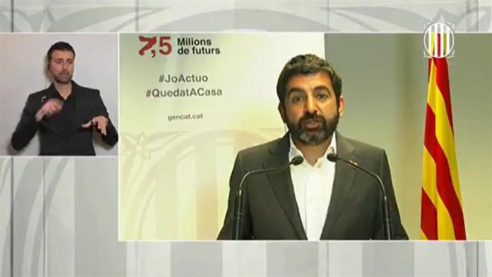 El conseller de Trabajo de la Generalitat, Chakir el Homrani, en rueda de prensa telemática sobre el coronavirus el 6 de abril de 2020