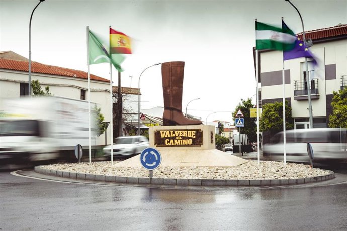 Rotonda en Valverde del Camino.