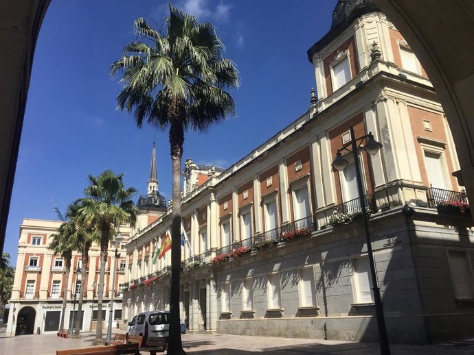 Fachada del Ayuntamiento  de Huelva. 