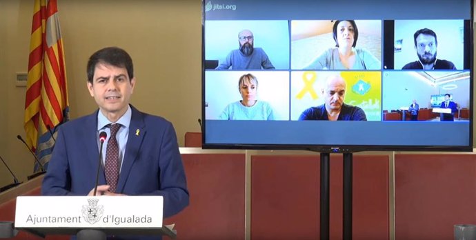 L'alcalde d'Igualada (Barcelona), Marc Castells, en roda de premsa sobre el coronavirus