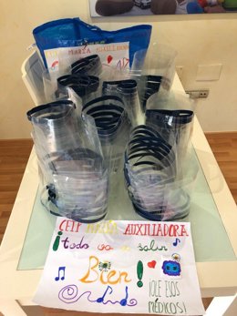 Pantallas protectoras elaboradas con impresora 3d del CEIP María Auxiliadora de Cabezo de Torres donadas a los sanitarios del Hospital Reina Sofía