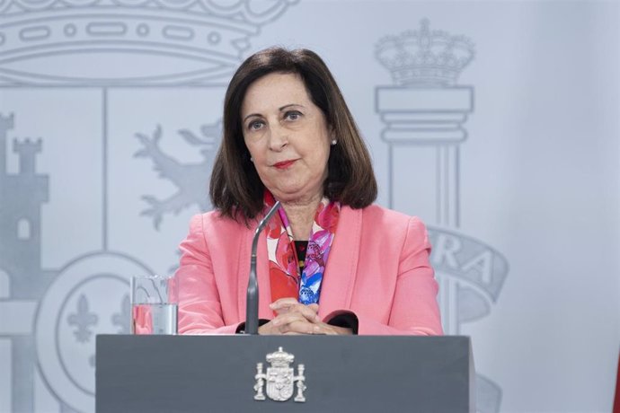 La ministra de Defensa, Margarita Robles, durante una rueda de prensa en relación al coronavirus, en Moncloa, en Madrid (España) a 5 de abril de 2020.