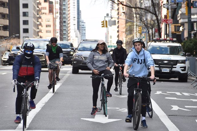 Ciclistes a Nova York durant la crisi del coronavirus