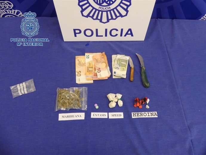 Detenidos con droga por valor de 700 euros en pleno confinamiento