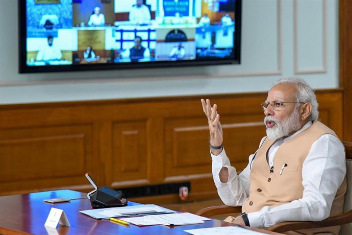 Narendra Modi encabeza una reunión con ministros