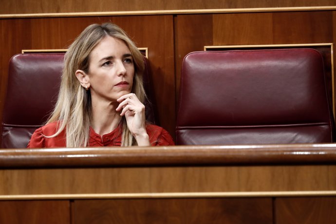 La portavoz del PP, Cayetana Álvarez de Toledo, asiste este miércoles en el Congreso a la comparecencia del presidente del Gobierno, Pedro Sánchez, en Madrid (España), a 18 de marzo de 2020.