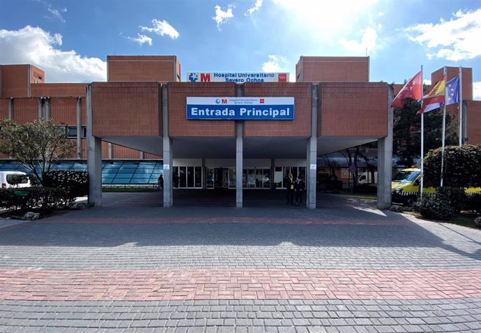 Entrada principal del Hospital Severo Ochoa de Leganés.