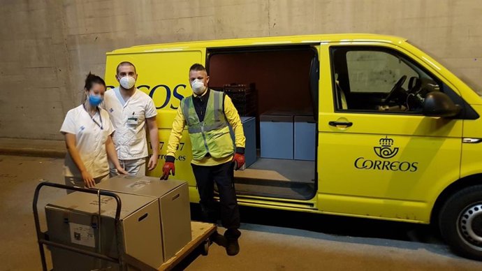 Correos reparte gratuitamente los respiradores que Seat fabrica