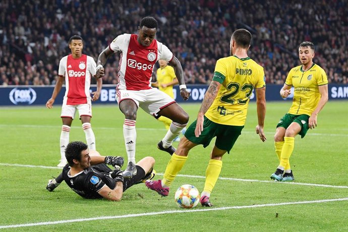 Partido entre el Ajax y el Fortuna Sittard
