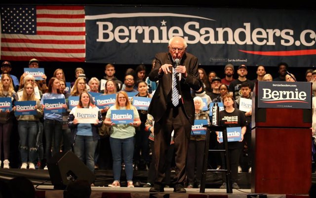 El precandidato demócrata Bernie Sanders en un acto de campaña en Misuri. 
