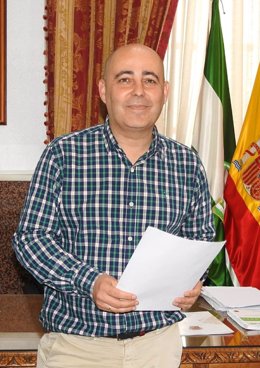 El portavoz del PP en Huércal-Overa, Domingo Fernández