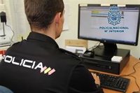 Detenido un joven por calumnias y amenazas en las redes a dos policías locales de Dos Hermanas