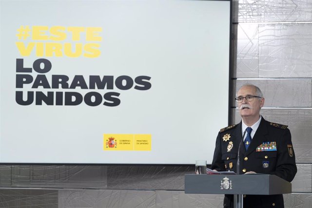El subdirector general de Logística e Innovación de la Policía Nacional, comisario principal José García Molina; interviene durante la rueda de prensa del Comité Técnico de Gestión del Covid-19, en Madrid (España) a 5 de abril de 2020.