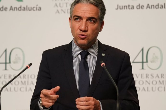 El consejero de la Presidencia, Administración Píublica e Interior y portavoz del Gobierno andaluz, Elías Bendodo, en rueda de prensa posterior al Consejo de Gobierno