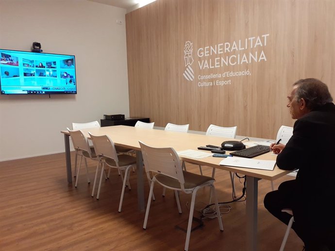 El secretari d'Educació, Miguel Soler, vas agafar per videoconferncia a la Comissió General d'Educació